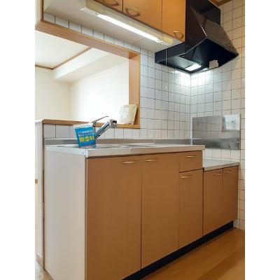 シャローン　シュル 203【管理NO：1-011899501-02030】 ★家具家電は申し込み後に搬入します 2026年08月下旬入居可能の物件写真3