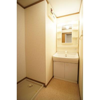 アンソレイユアオキⅡＡ 202【管理NO：1-011391901-02020】 ★家具家電は申し込み後に搬入します★の物件写真6