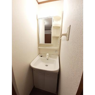 apartment 福島県伊達郡川俣町大字鶴沢字清水入３番地１ 

↓地図はこちらから