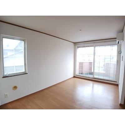 ハイグランド 203【管理NO：1-007903501-02030】 ★家具家電は申し込み後に搬入します★の物件写真2