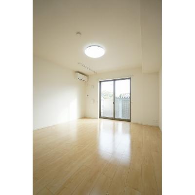 メゾン・シュシュ 102【管理NO：1-021434501-01020】 ★家具家電は申し込み後に搬入します 2026年08月中旬入居可能の物件写真2