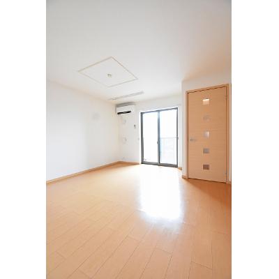 グラン　ベル 102【管理NO：1-019723701-01020】 ★家具家電は申し込み後に搬入しますの物件写真2