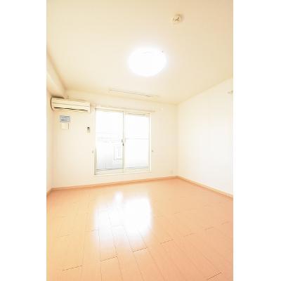 Ｑフロンティア 205【管理NO：1-015724101-02040】 ★家具家電は申し込み後に搬入しますの物件写真2