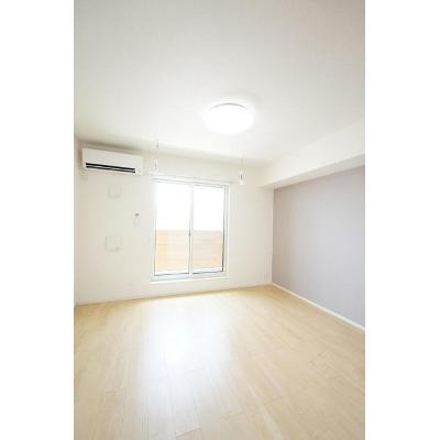 ドゥウエルＫ 203【管理NO：1-023843701-02030】 ★家具家電は申し込み後に搬入します 2026年07月下旬入居可能の物件写真2