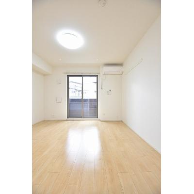グラース・レノマⅣ 102【管理NO：1-022198801-01020】 ★家具家電は申し込み後に搬入します 2026年07月下旬入居可能の物件写真2