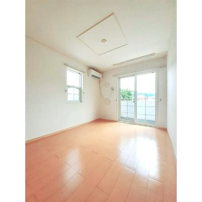 クリスタルシュトラーセ　Ⅲ 106【管理NO：1-016068401-01050】 ★家具家電は申し込み後に搬入します★の物件写真2