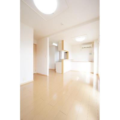 ベルハウス曙 203【管理NO：1-015500001-02030】 ★家具家電は申し込み後に搬入します 2026年07月下旬入居可能の物件写真2