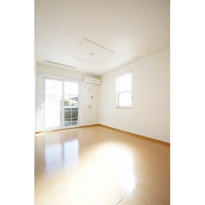 ピースフルハウスＹＭ 101【管理NO：1-014523501-01010】 ★家具家電は申し込み後に搬入します★の物件写真2