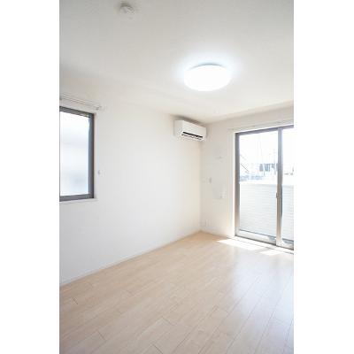 ベアーレ　Ⅰ 101【管理NO：1-023590401-01010】 ★家具家電は申し込み後に搬入します★の物件写真2