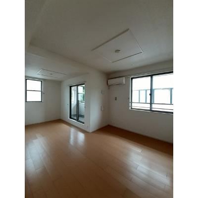 コルティーレ 203【管理NO：1-018982501-02030】 ★家具家電は申し込み後に搬入しますの物件写真2