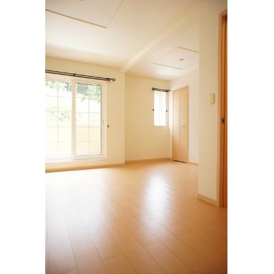 ヴィラ・グレイス 205【管理NO：1-016147201-02040】 ★家具家電は申し込み後に搬入します★の物件写真2