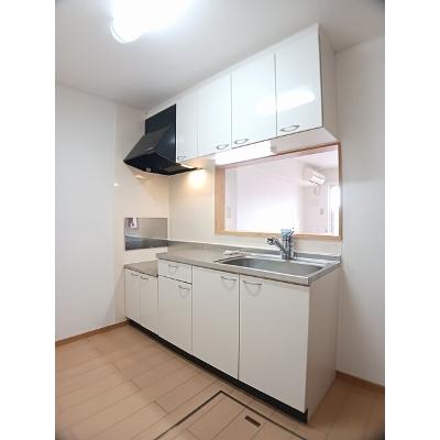 レフィナード 102【管理NO：1-013778601-01020】 ★家具家電は申し込み後に搬入します★の物件写真3