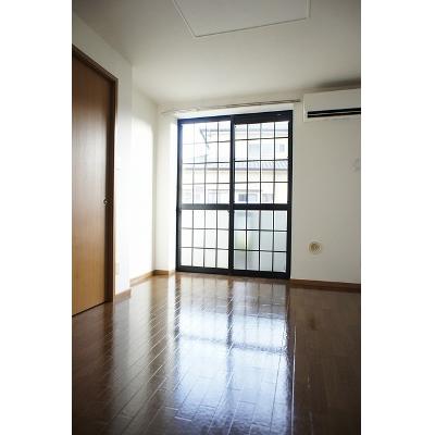 カーサ　アンソレイユＳ 102【管理NO：1-011437101-01020】 ★家具家電は申し込み後に搬入します★の物件写真2