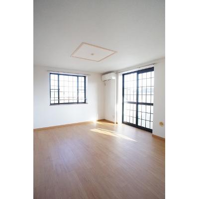 オーブリー吉田　Ａ棟 203【管理NO：1-009625201-02030】 ★家具家電は申し込み後に搬入します★の物件写真2