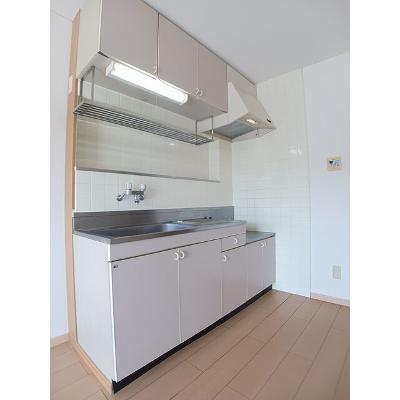 やがわせビル 202【管理NO：1-007002201-02020】 ★家具家電は申し込み後に搬入します★の物件写真3