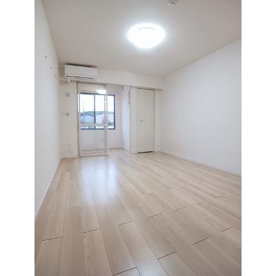 リバーサイドⅡ 105【管理NO：1-026334801-01040】 ★家具家電は申し込み後に搬入します★の物件写真2