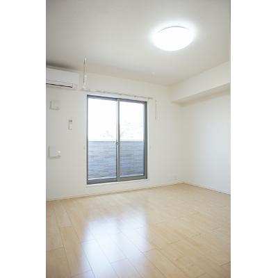 シグマⅢ 201【管理NO：1-024410901-02010】 ★家具家電は申し込み後に搬入しますの物件写真2