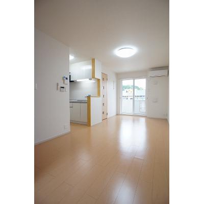 エレガンテ・トレド 102【管理NO：1-021092401-01020】 ★家具家電は申し込み後に搬入します★の物件写真2