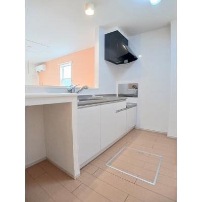 アンシャンテⅡ 101【管理NO：1-019517301-01010】 ★家具家電は申し込み後に搬入します★の物件写真3