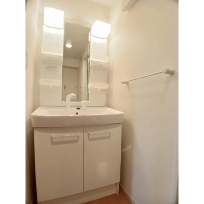リベイラサン 202【管理NO：1-018824801-02020】 ★家具家電は申し込み後に搬入します★の物件写真6