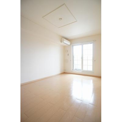 サニー・クラールＢ 202【管理NO：1-015549302-02020】 ★家具家電は申し込み後に搬入します★の物件写真2