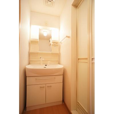ビック　シャイン　２１ 101【管理NO：1-014237901-01010】 ★家具家電は申し込み後に搬入します★の物件写真6