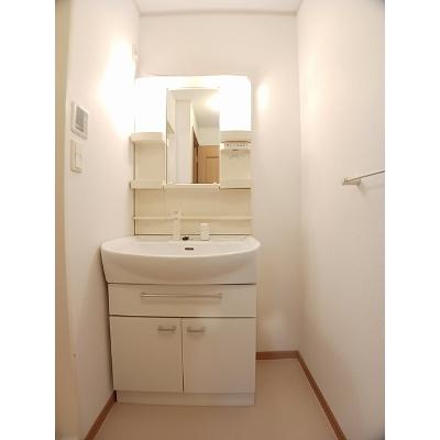 ル　シャトー　Ⅱ 101【管理NO：1-013590801-01010】 ★家具家電は申し込み後に搬入します★の物件写真6