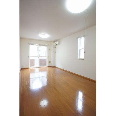 ダジュール 101【管理NO：1-013529901-01010】 ★家具家電は申し込み後に搬入します★の物件写真2