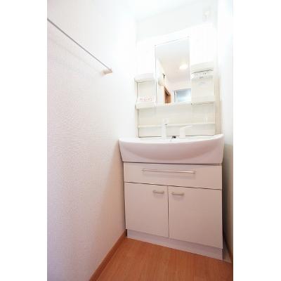 ヴァーレンスＡ 103【管理NO：1-012489801-01030】 ★家具家電は申し込み後に搬入します★の物件写真6