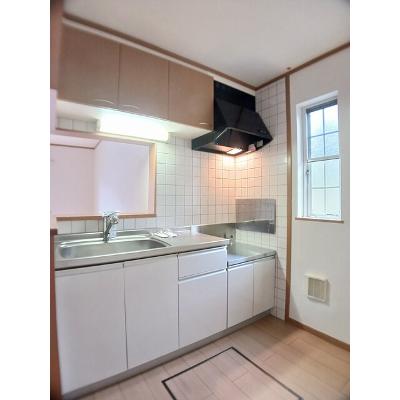 シャトー・バロン１８ 101【管理NO：1-012005701-01010】 ★家具家電は申し込み後に搬入します★の物件写真3