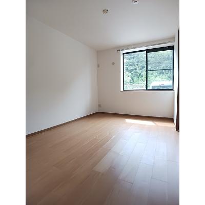 グリーンハイツ 101【管理NO：1-010883101-01010】 ★家具家電は申し込み後に搬入します★の物件写真2