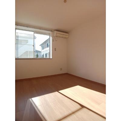エクセル　綾 102【管理NO：1-007470901-01020】 ★家具家電は申し込み後に搬入します★の物件写真2