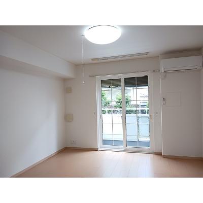 カーサ　松原 102【管理NO：1-015870201-01020】 ★家具家電は申し込み後に搬入しますの物件写真2