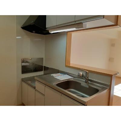 カーサ　松原 102【管理NO：1-015870201-01020】 ★家具家電は申し込み後に搬入しますの物件写真3