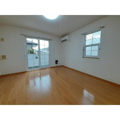 ユーヘリテイジ 103【管理NO：1-014386201-01030】 ★家具家電は申し込み後に搬入します 2026年07月中旬入居可能の物件写真2