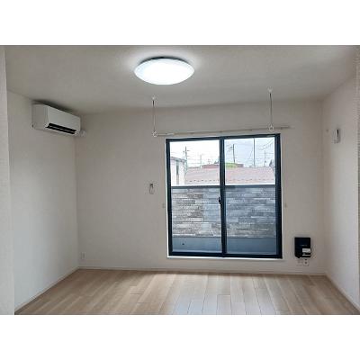 エレガンス　メゾン　Ⅱ 201【管理NO：1-028697702-02010】 ★家具家電は申し込み後に搬入しますの物件写真2