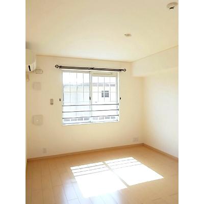 プロムナード高田Ａ 206【管理NO：1-015658901-02050】 ★家具家電は申し込み後に搬入します 2026年08月上旬入居可能の物件写真2