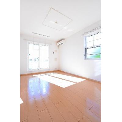 エベレスト 202【管理NO：1-016347201-02020】 ★家具家電は申し込み後に搬入します 2026年07月下旬入居可能の物件写真2