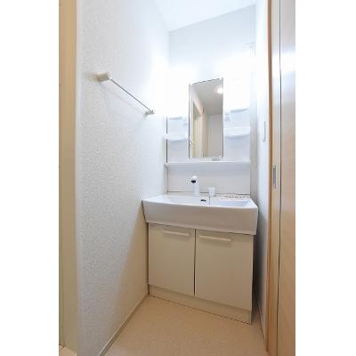 リベラⅢ 101【管理NO：1-020701103-01010】 ★家具家電は申し込み後に搬入しますの物件写真6