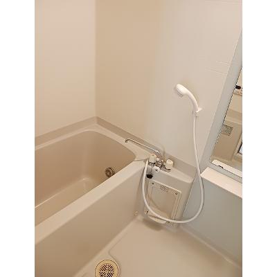 ホワイトガーデンⅡ 102【管理NO：1-014244902-01020】 ★家具家電は申し込み後に搬入しますの物件写真4