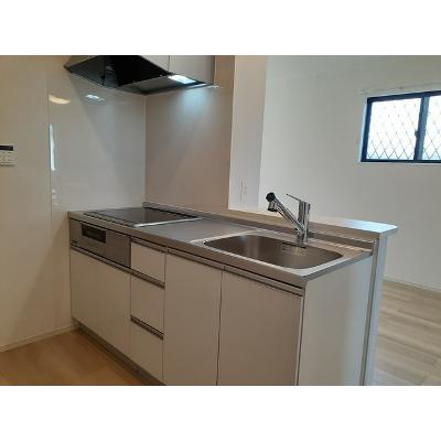 グルックスドルフ　Ⅱ 101【管理NO：1-027374602-01010】 ★家具家電は申し込み後に搬入しますの物件写真3
