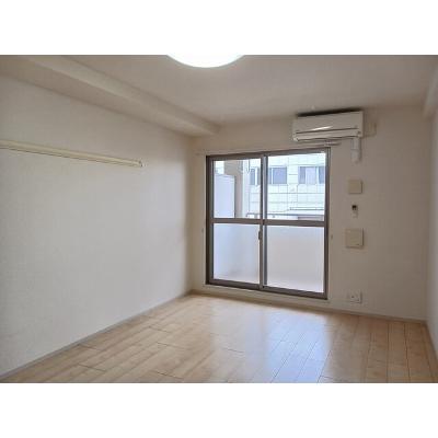 イースト　アヴェニュー 202【管理NO：1-020666801-02020】 ★家具家電は申し込み後に搬入します★ ★2026年11月下旬入居可能★の物件写真2