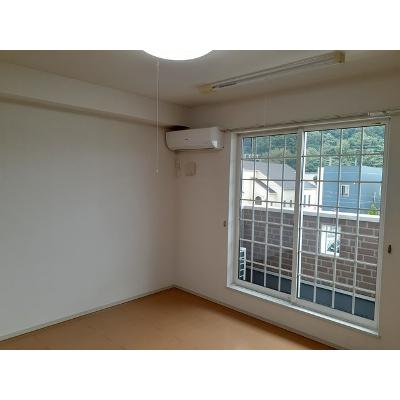 サンディーアＣ 206【管理NO：1-018146203-02050】 ★家具家電は申し込み後に搬入します★の物件写真2