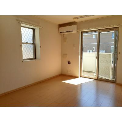 アスカ　Ａ 105【管理NO：1-016079301-01040】 ★家具家電は申し込み後に搬入しますの物件写真2
