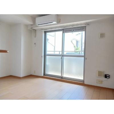 オープン・ベルズ 101【管理NO：1-014820501-01010】 ★家具家電は申し込み後に搬入しますの物件写真2