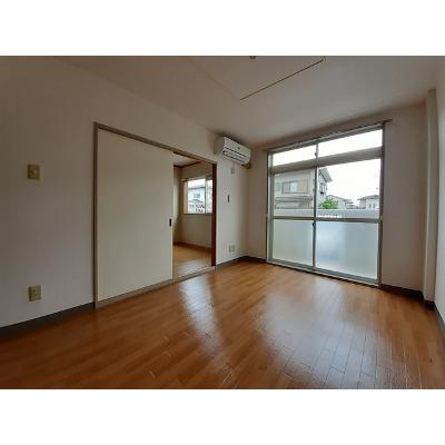 サンパティークⅠ 101【管理NO：1-005890101-01010】 ★家具家電は申し込み後に搬入しますの物件写真2