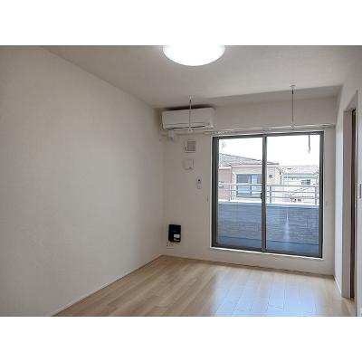バリーフィールド　Ａ 203【管理NO：1-028704501-02030】 ★家具家電は申し込み後に搬入しますの物件写真2