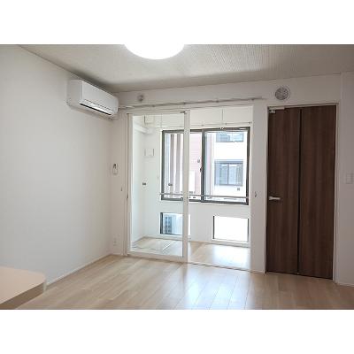 バリーフィールド　Ａ 103【管理NO：1-028704501-01030】 ★家具家電は申し込み後に搬入しますの物件写真2