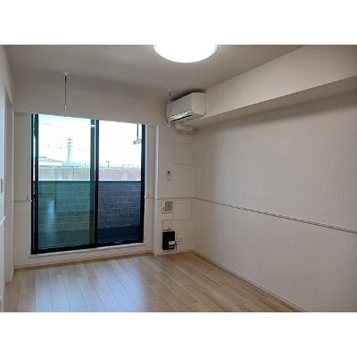 エレガント 303【管理NO：1-028256101-03030】 ★家具家電は申し込み後に搬入しますの物件写真2
