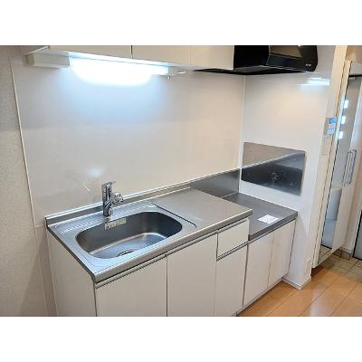 ニューオールリバー 102【管理NO：1-020823201-01020】 ★家具家電は申し込み後に搬入しますの物件写真3